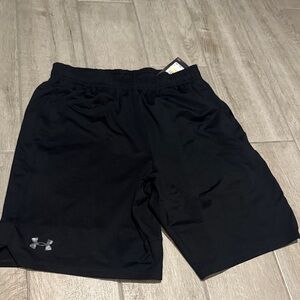 NWT Under Armour Men's Black Athletic Shorts
